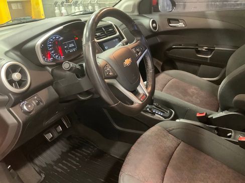 Used 2017 Chevrolet Sonic LT w/ Convenience Package image 17