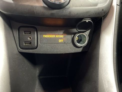 Used 2022 Chevrolet Trax LT w/ Driver Confidence Package image 18