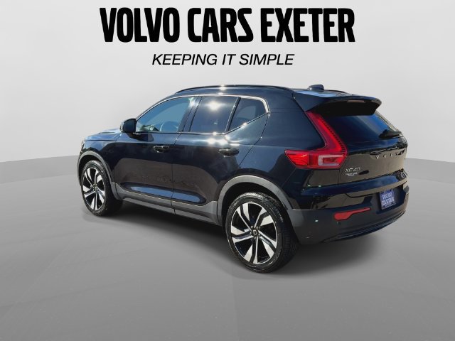 Certified 2023 Volvo XC40 B5 Plus w/ Climate Package AWD/4WD image 8