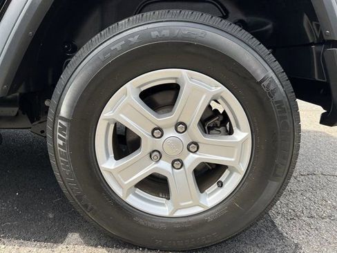 Used 2019 Jeep Wrangler Unlimited Sport S AWD/4WD image 21