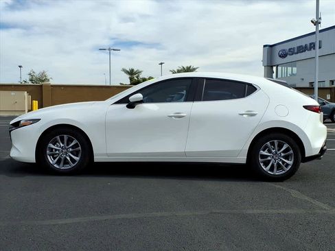 Used 2021 MAZDA MAZDA3 s image 4