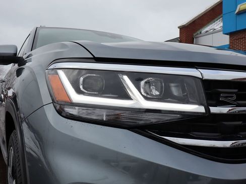 Used 2020 Volkswagen Atlas Cross Sport SEL Premium R-Line image 5