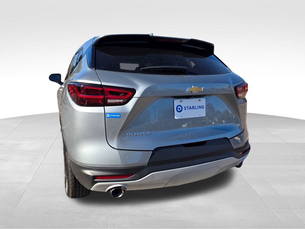 New 2025 Chevrolet Blazer LT w/ LPO, Floor Liner Package FWD image 7