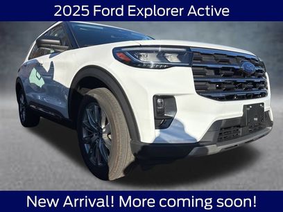 Used 2025 Ford Explorer Active w/ Active Comfort Package