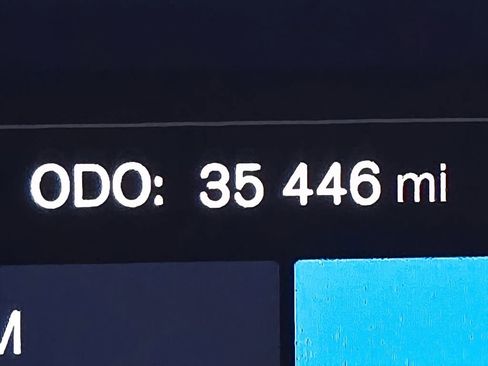 Used 2023 Volvo XC60 B5 Ultimate w/ Climate Package image 27