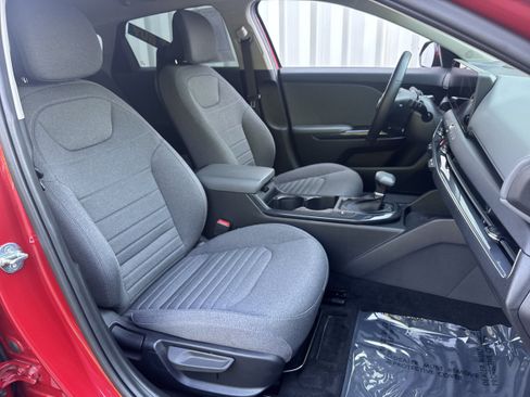 Used 2025 Kia K4 EX FWD image 11