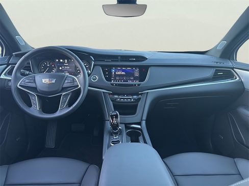 Certified 2025 Cadillac XT5 Premium Luxury w/ Technology Package image 17