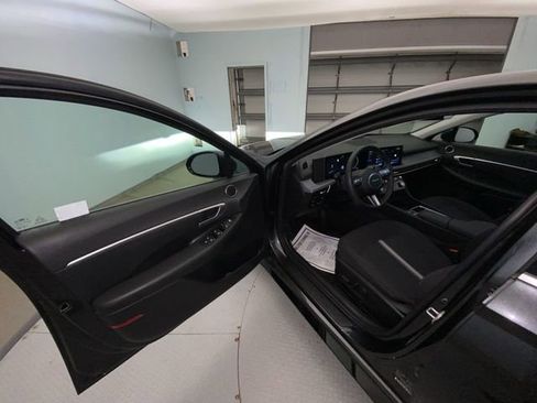 Used 2024 Hyundai Sonata SEL w/ Convenience Package image 11