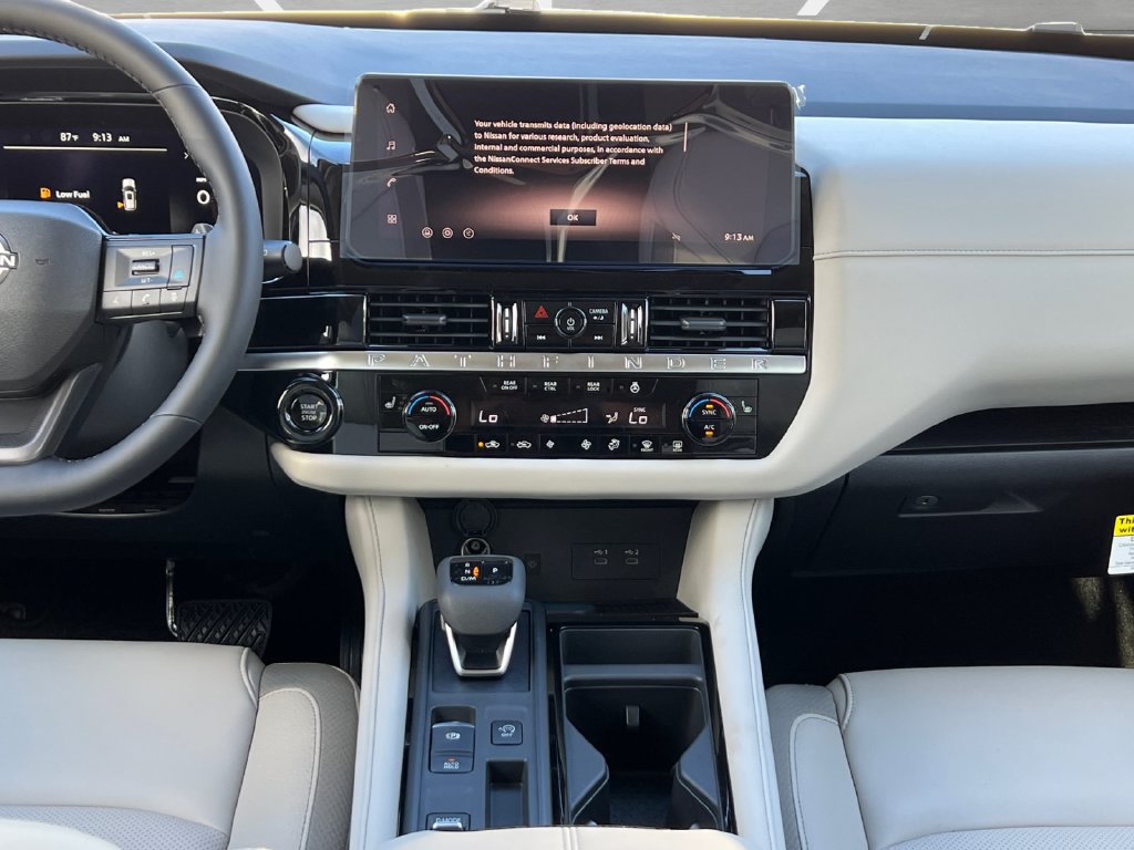 New 2026 Nissan Pathfinder SL FWD image 4