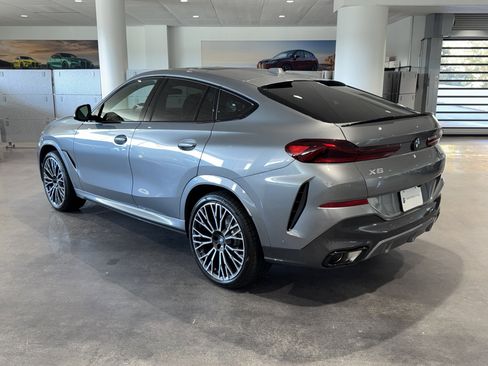 New 2026 BMW X6 xDrive40i w/ Climate Comfort Package image 5