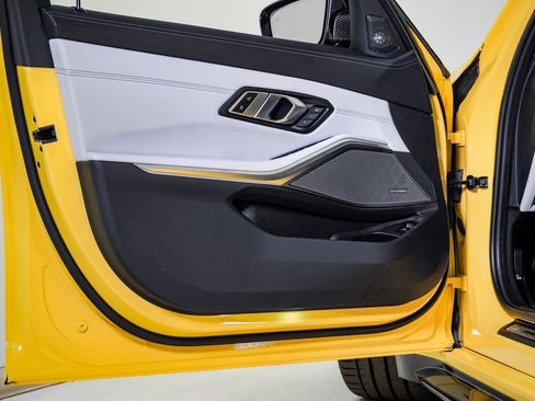 Used 2023 BMW M3 Competition w/ M Carbon Exterior Package image 36