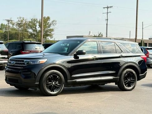 Used 2024 Ford Explorer XLT w/ Class IV Trailer Tow Package AWD/4WD image 42