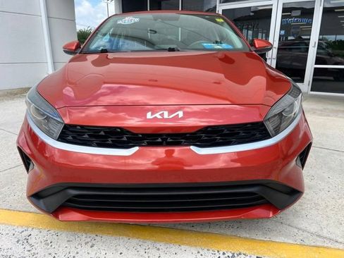 Used 2023 Kia Forte LXS w/ LXS Technology Package FWD image 8