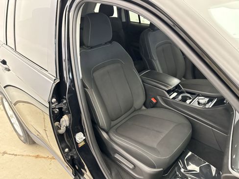 Used 2023 Jeep Grand Cherokee Laredo w/ Luxury Tech Group I AWD/4WD image 16