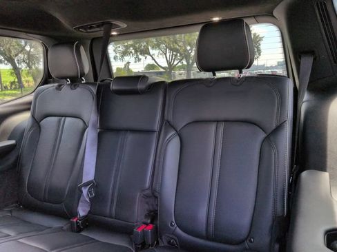 Used 2023 Jeep Grand Wagoneer Series II w/ Flexible Seating Group AWD/4WD image 15