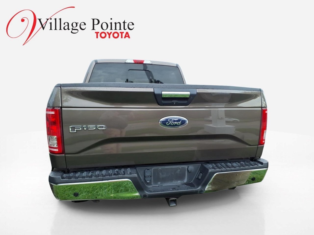Used 2016 Ford F150 XLT w/ Equipment Group 302A Luxury AWD/4WD image 3