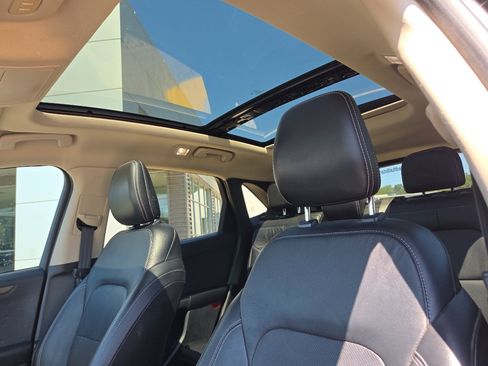 Used 2020 Ford Escape Titanium AWD/4WD image 26