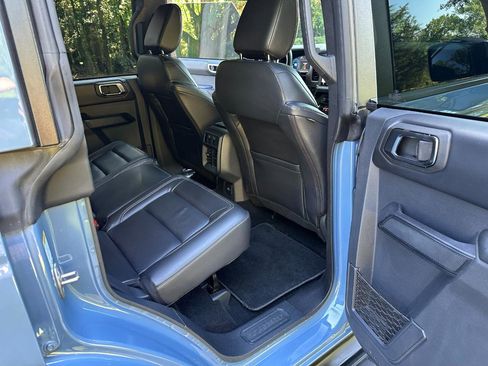 Used 2025 Ford Bronco Outer Banks AWD/4WD image 20