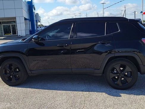 Used 2021 Jeep Compass Latitude image 5