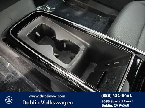 Used 2023 Volkswagen ID.4 Pro S image 18