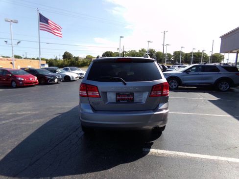 Used 2017 Dodge Journey SE w/ Flexible Seating Group image 7