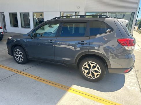 Certified 2023 Subaru Forester Premium AWD/4WD image 5