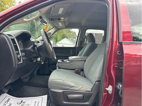 Used 2018 RAM 1500 Express w/ Express Value Package image 12