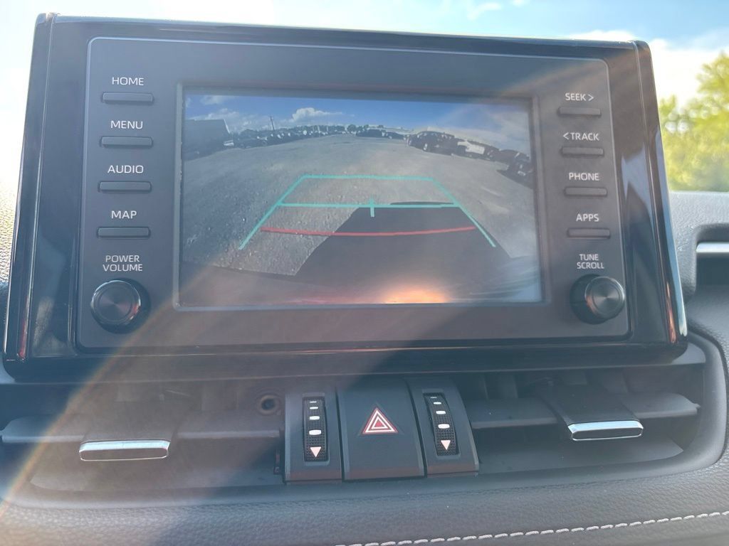 Used 2019 Toyota RAV4 XLE Premium AWD/4WD image 29