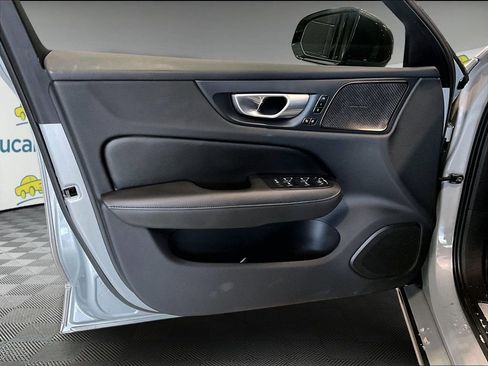 Used 2024 Volvo S60 B5 Ultimate w/ Climate Package image 9