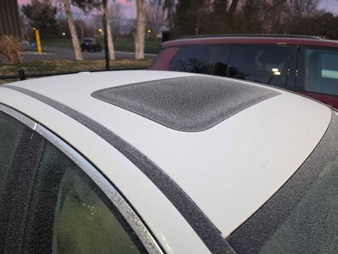 Used 2019 Mercedes-Benz E 300 4MATIC w/ Premium 1 Package image 3