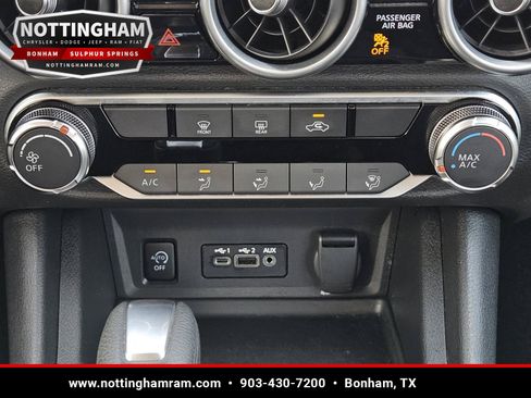 Used 2024 Nissan Sentra SV FWD image 14
