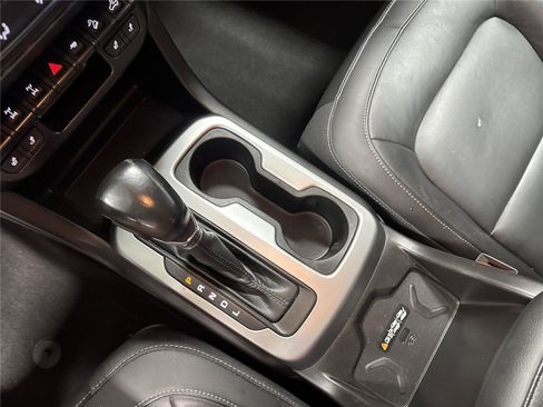 Used 2022 Chevrolet Colorado ZR2 AWD/4WD image 26