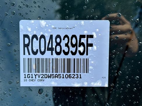 Used 2010 Chevrolet Corvette Grand Sport w/ Grand Sport Heritage Package image 2