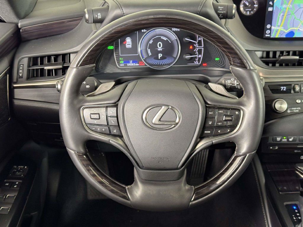 Used 2021 Lexus ES 300h w/ Accessory Package 2 FWD image 19