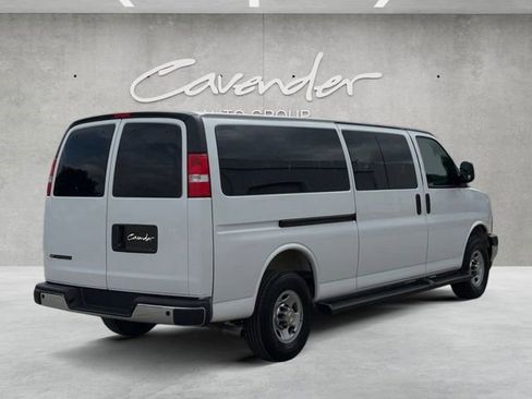 Certified 2025 Chevrolet Express 3500 LT w/ LT Preferred Equipment Group RWD image 15