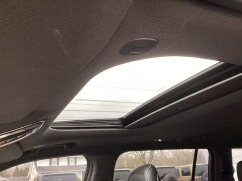 Used 2021 Jeep Grand Cherokee L Laredo image 21