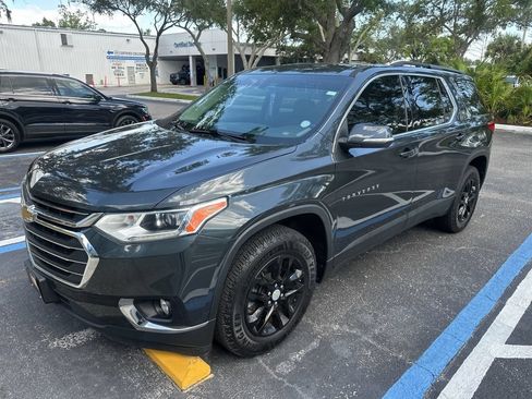 Used 2021 Chevrolet Traverse LT AWD/4WD image 8
