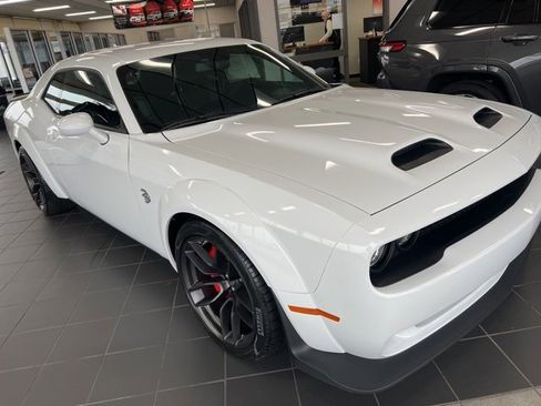Used 2023 Dodge Challenger SRT Hellcat image 8