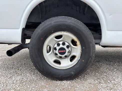 Used 2008 GMC Savana 2500 RWD image 26