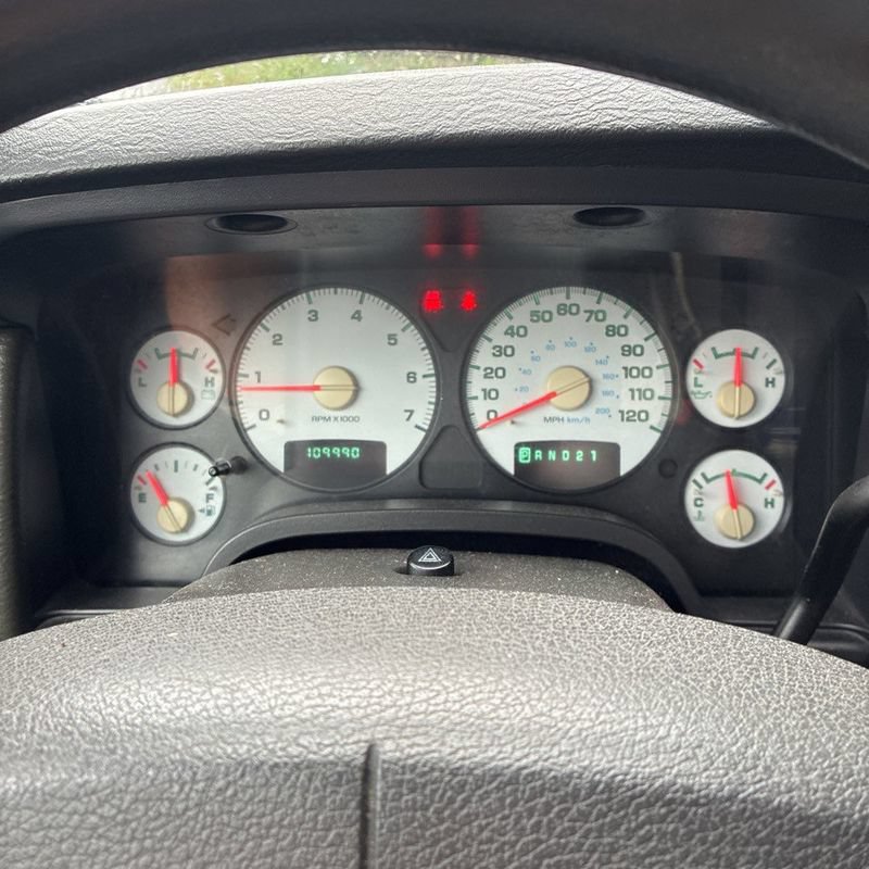 Used 2004 Dodge Ram 1500 Truck ST RWD image 16