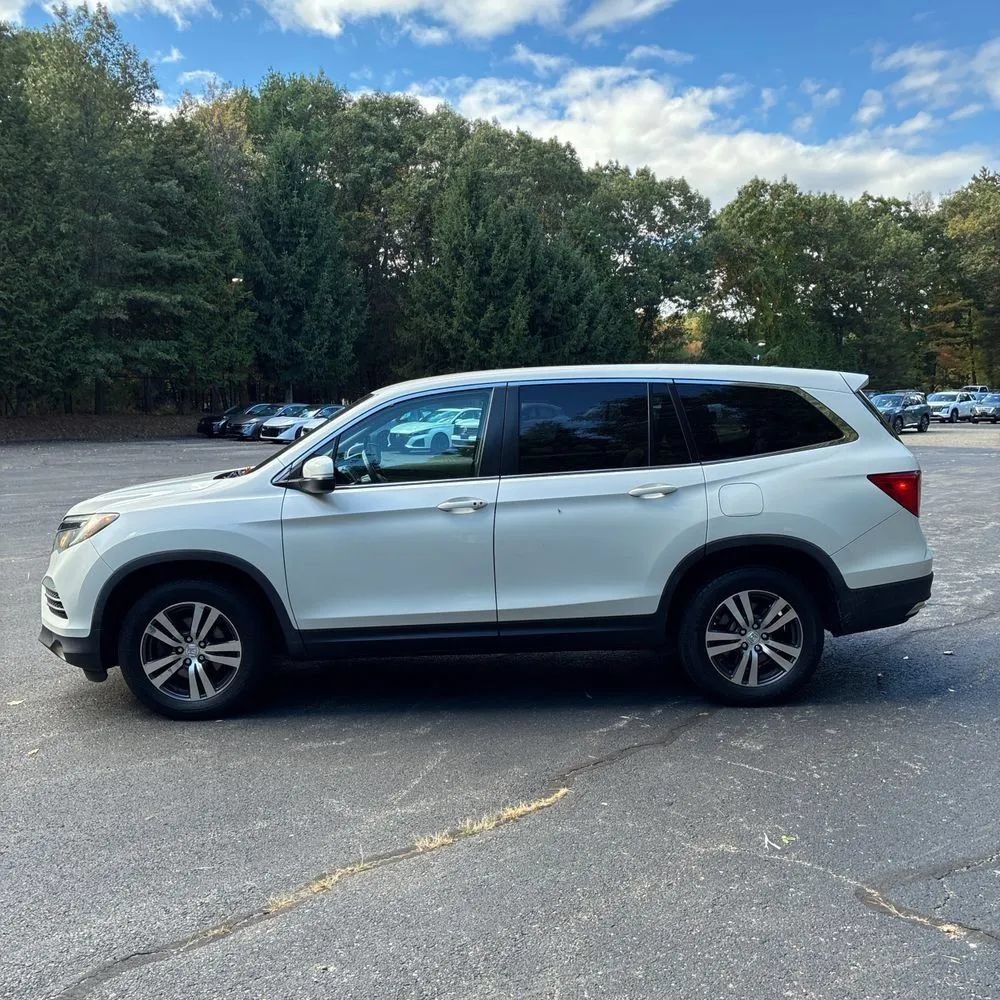 Used 2017 Honda Pilot EX-L image 3