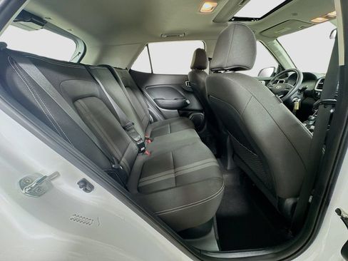 Used 2023 Hyundai Venue SEL w/ Cargo Package FWD image 29