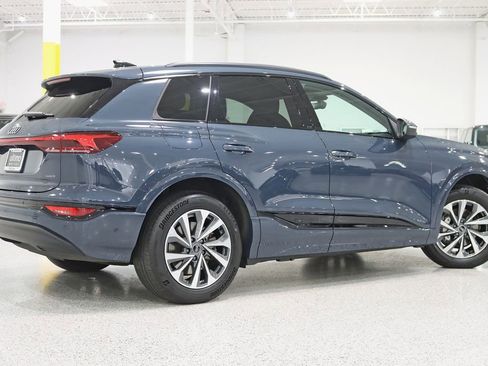 Used 2025 Audi Q6 e-tron Premium Plus w/ Premium Plus AWD/4WD image 10
