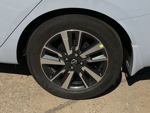 New 2025 Nissan Versa SV w/ Trunk Package image 8