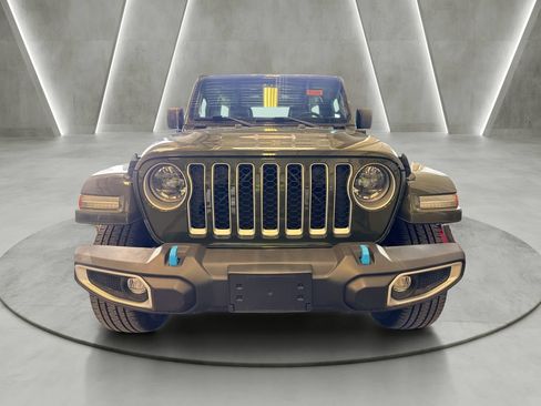 Used 2023 Jeep Wrangler Unlimited Sahara w/ Cold Weather Group AWD/4WD image 2