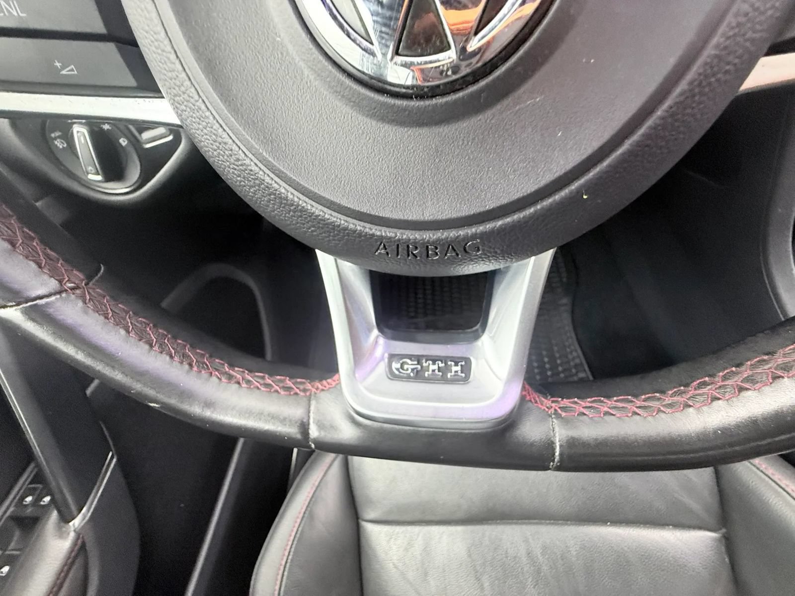 Used 2016 Volkswagen GTI Autobahn w/ Lighting Package (SEL) FWD image 19