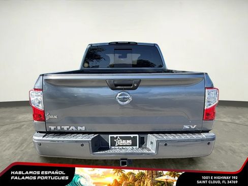 Used 2017 Nissan Titan SV RWD image 5