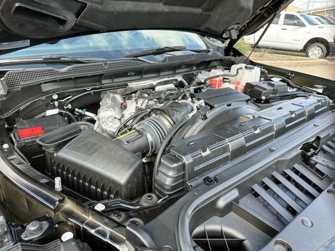 Used 2025 GMC Sierra 3500 Denali w/ Denali Reserve Package image 27