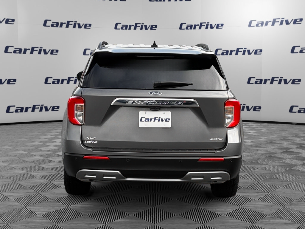Used 2023 Ford Explorer XLT w/ Equipment Group 202A AWD/4WD image 4