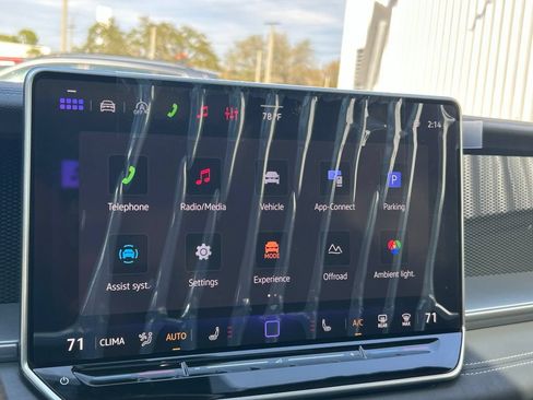 New 2026 Volkswagen Tiguan SE R-Line AWD/4WD image 15
